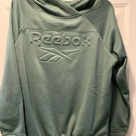 Reebok fleece lined pull over - Picture 1 of 9